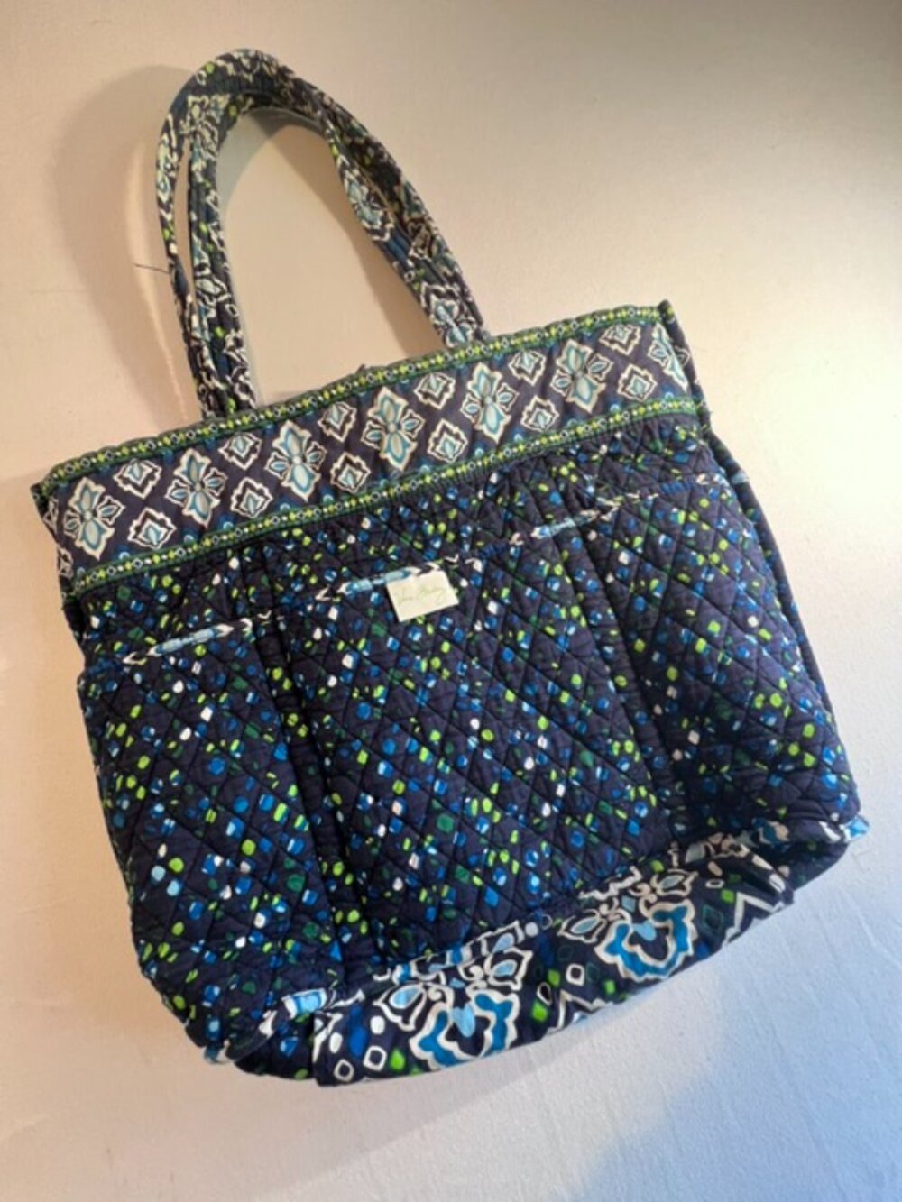 VERA BRADLEY Quilted Tote Bag navy blue lime green patterned design 18wide14high
